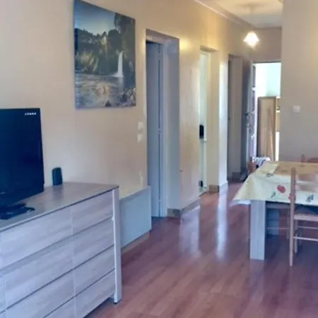 F3 Avec Balcon Expose Sud, 2 Chambres, Proche Commodites A Amelie-les-bains - Fr-1-703-42 Amélie-les-Bains-Palalda
